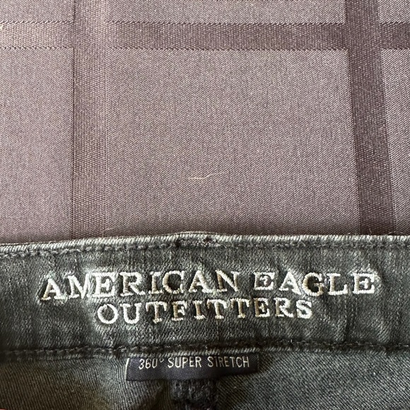 American Eagle Outfitters  hi rise shortie in black/ size 4 like new - Picture 4 of 8